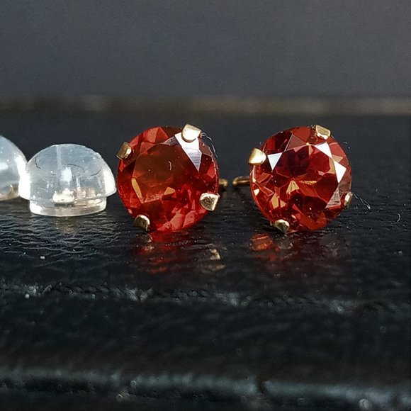 (SOLD) 10K Yellow Gold Deep Red Garnet Stud Post Earrings - Picture 2 of 10